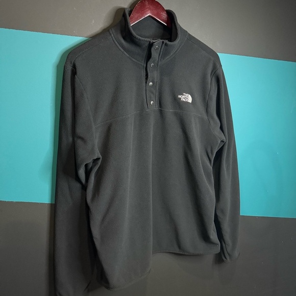 The North Face Black Pullover Jacket - Picture 4 of 9